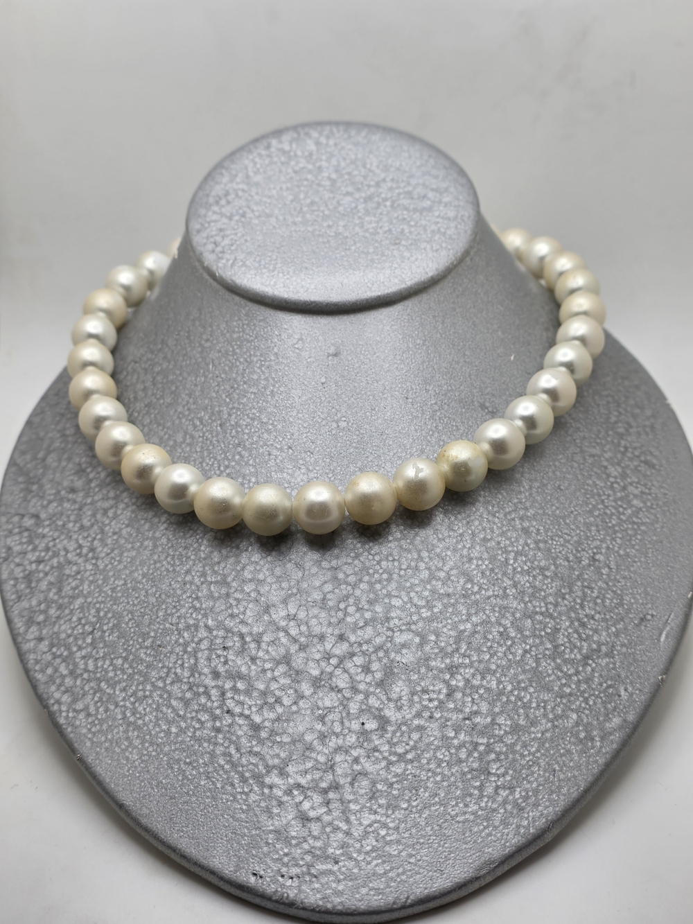 Traditional Costume Cream Pearl Necklace